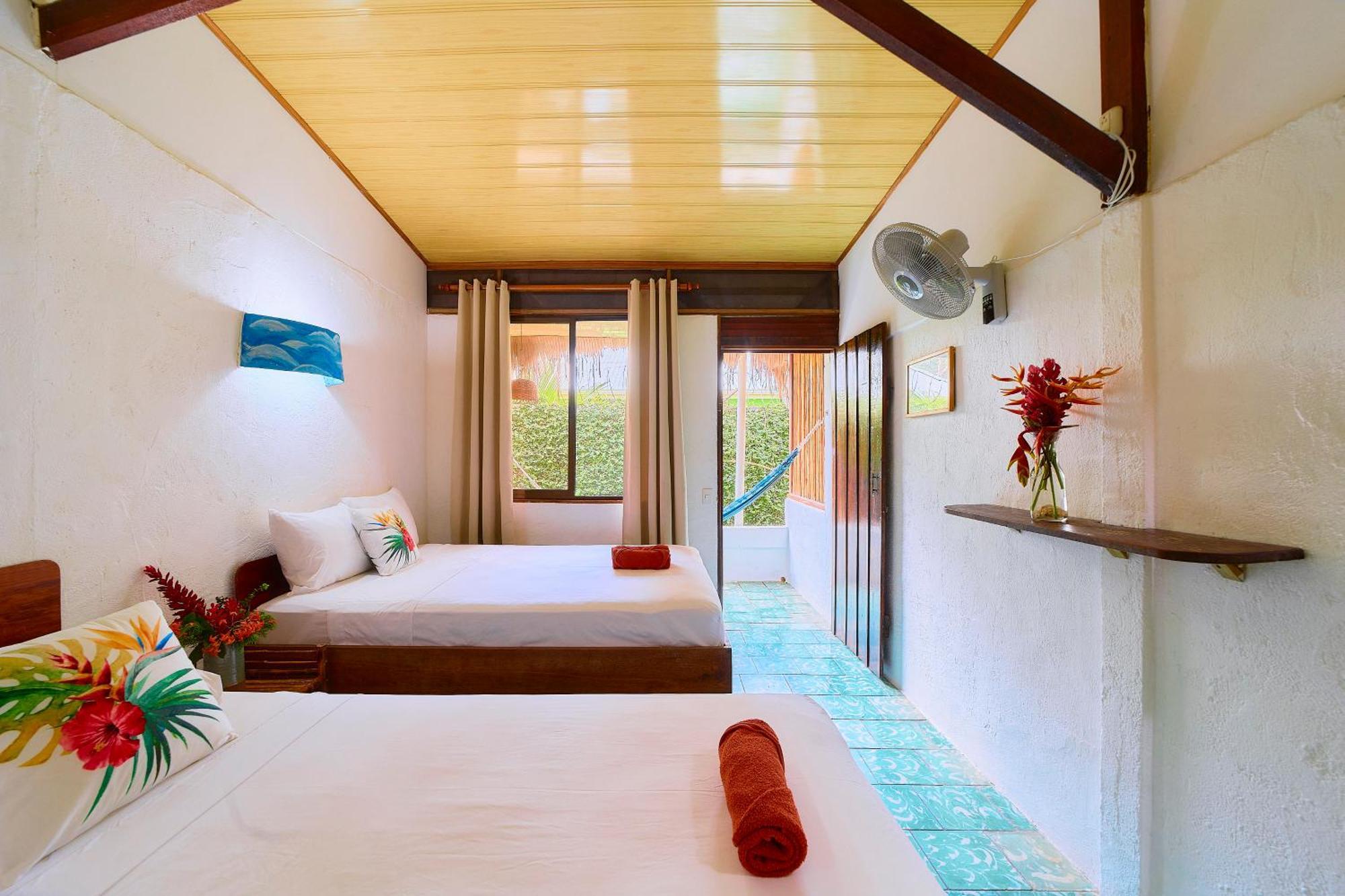 Cabinas Montesol Puerto Viejo de Talamanca Eksteriør billede