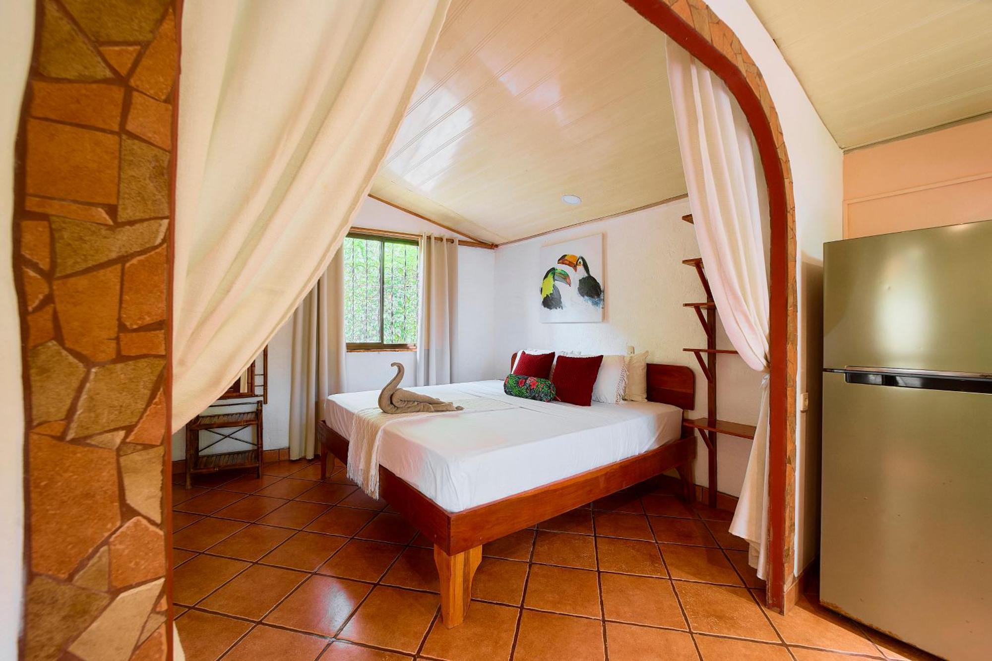 Cabinas Montesol Puerto Viejo de Talamanca Eksteriør billede