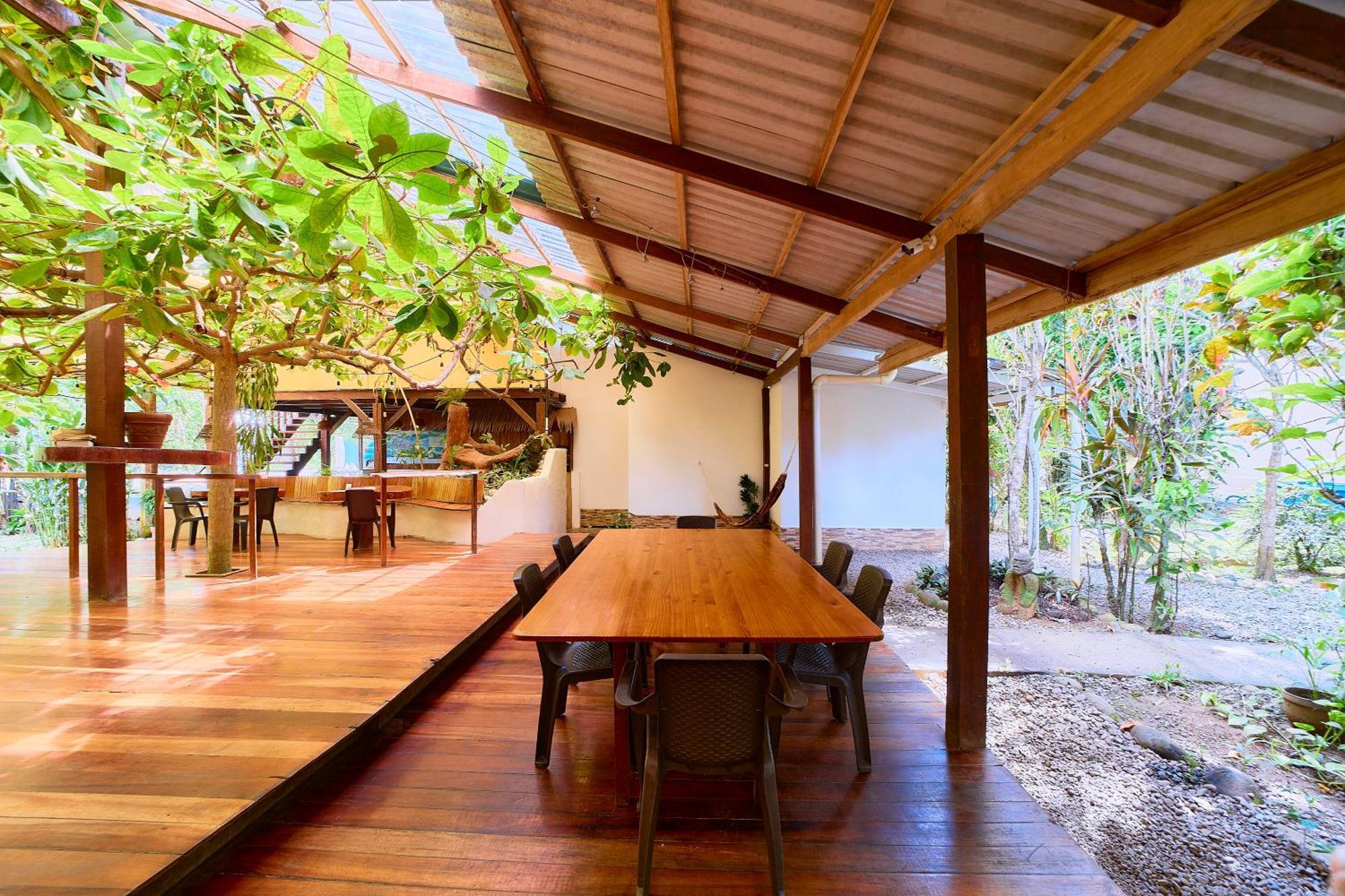 Cabinas Montesol Puerto Viejo de Talamanca Eksteriør billede