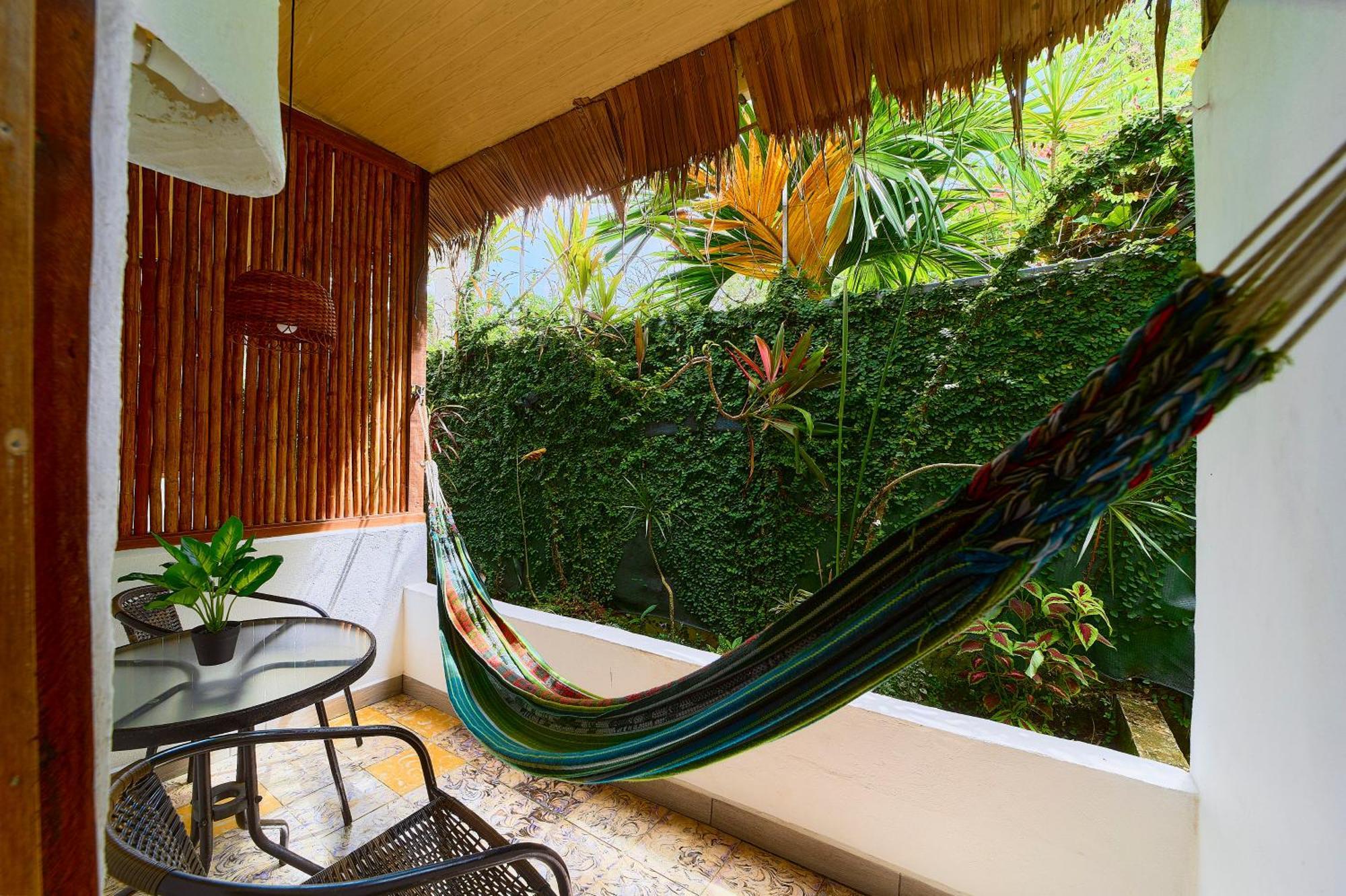 Cabinas Montesol Puerto Viejo de Talamanca Eksteriør billede