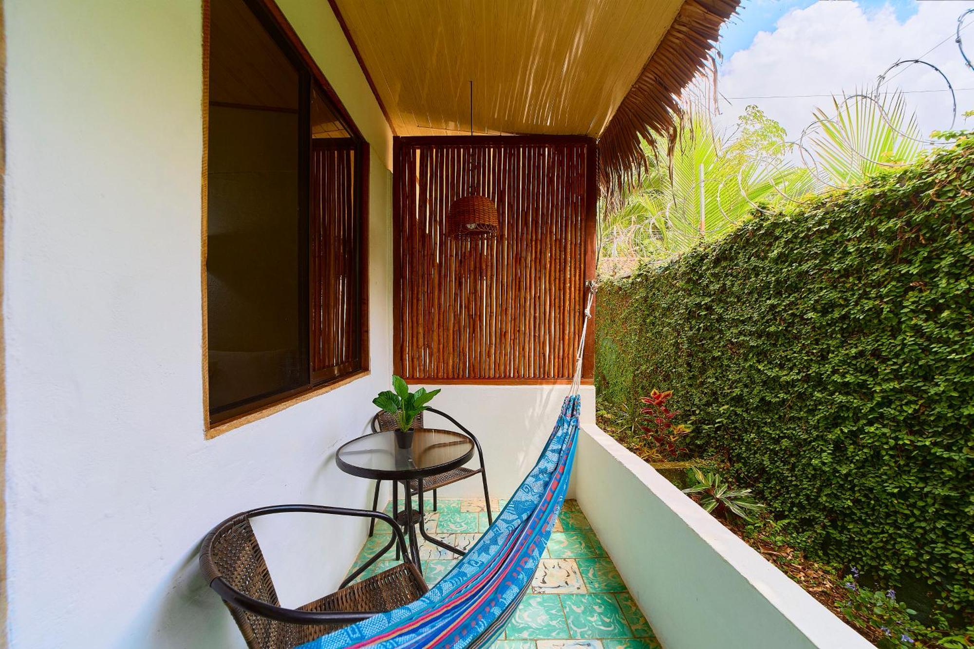 Cabinas Montesol Puerto Viejo de Talamanca Eksteriør billede