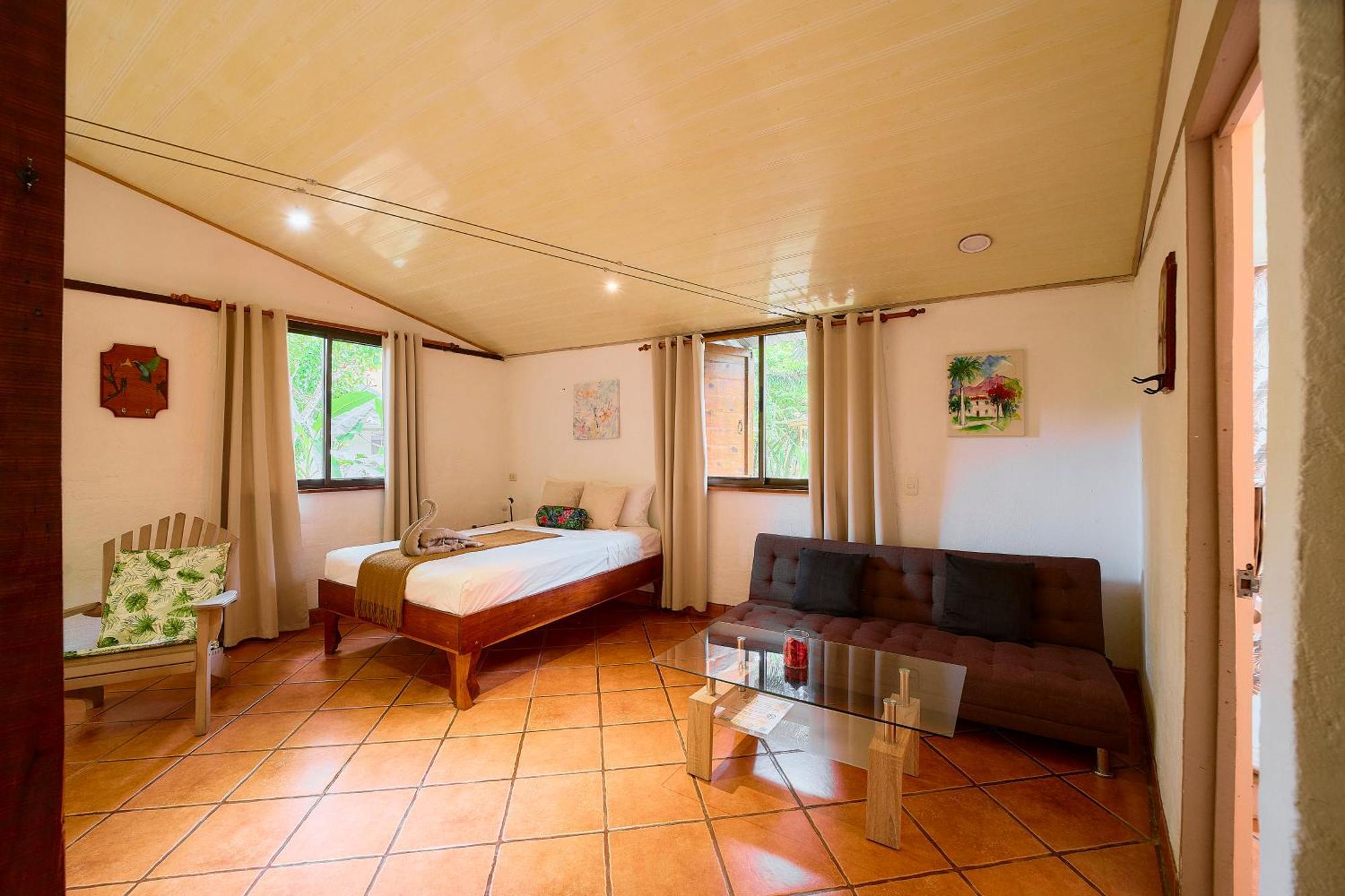 Cabinas Montesol Puerto Viejo de Talamanca Eksteriør billede