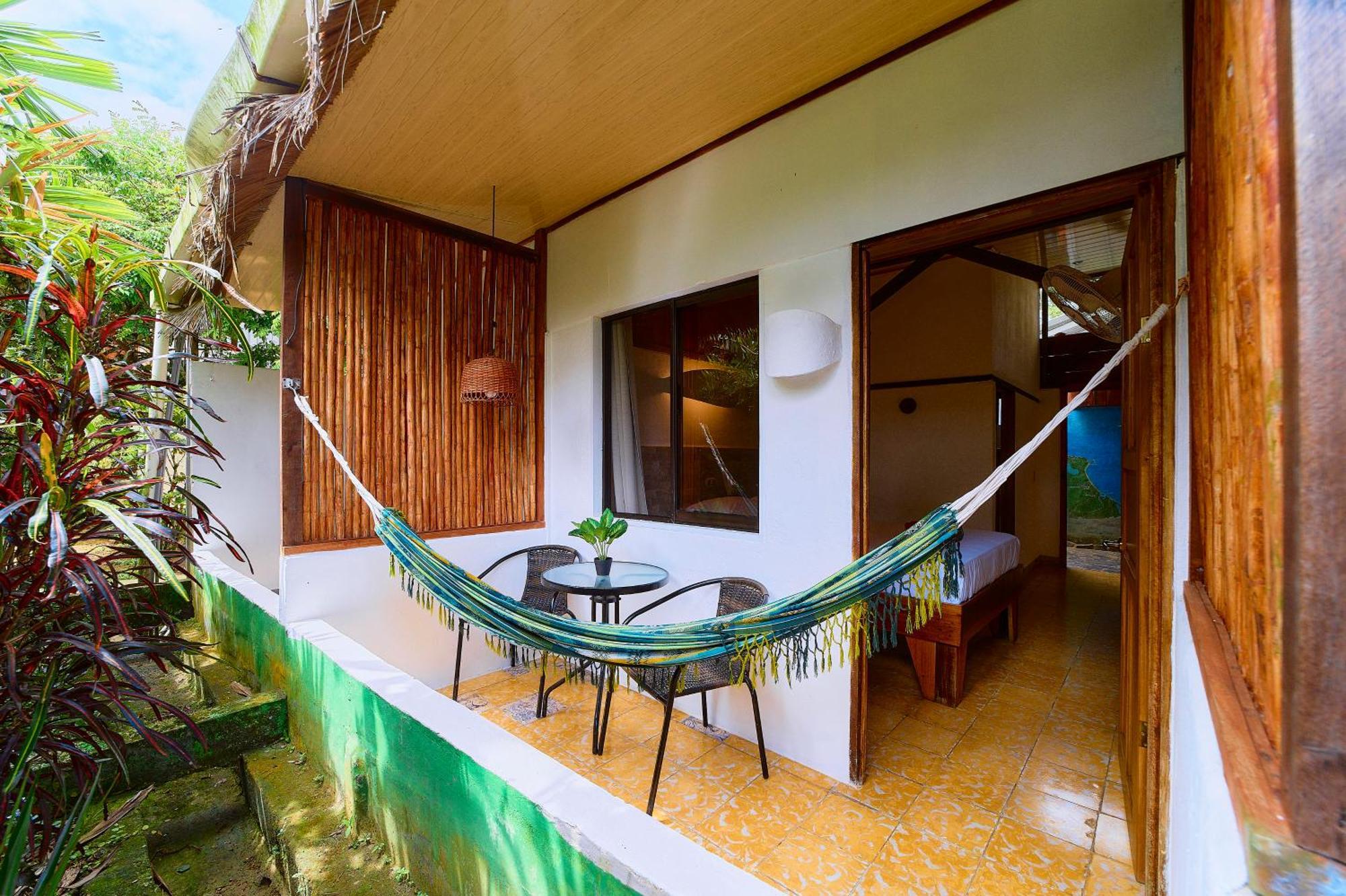 Cabinas Montesol Puerto Viejo de Talamanca Eksteriør billede